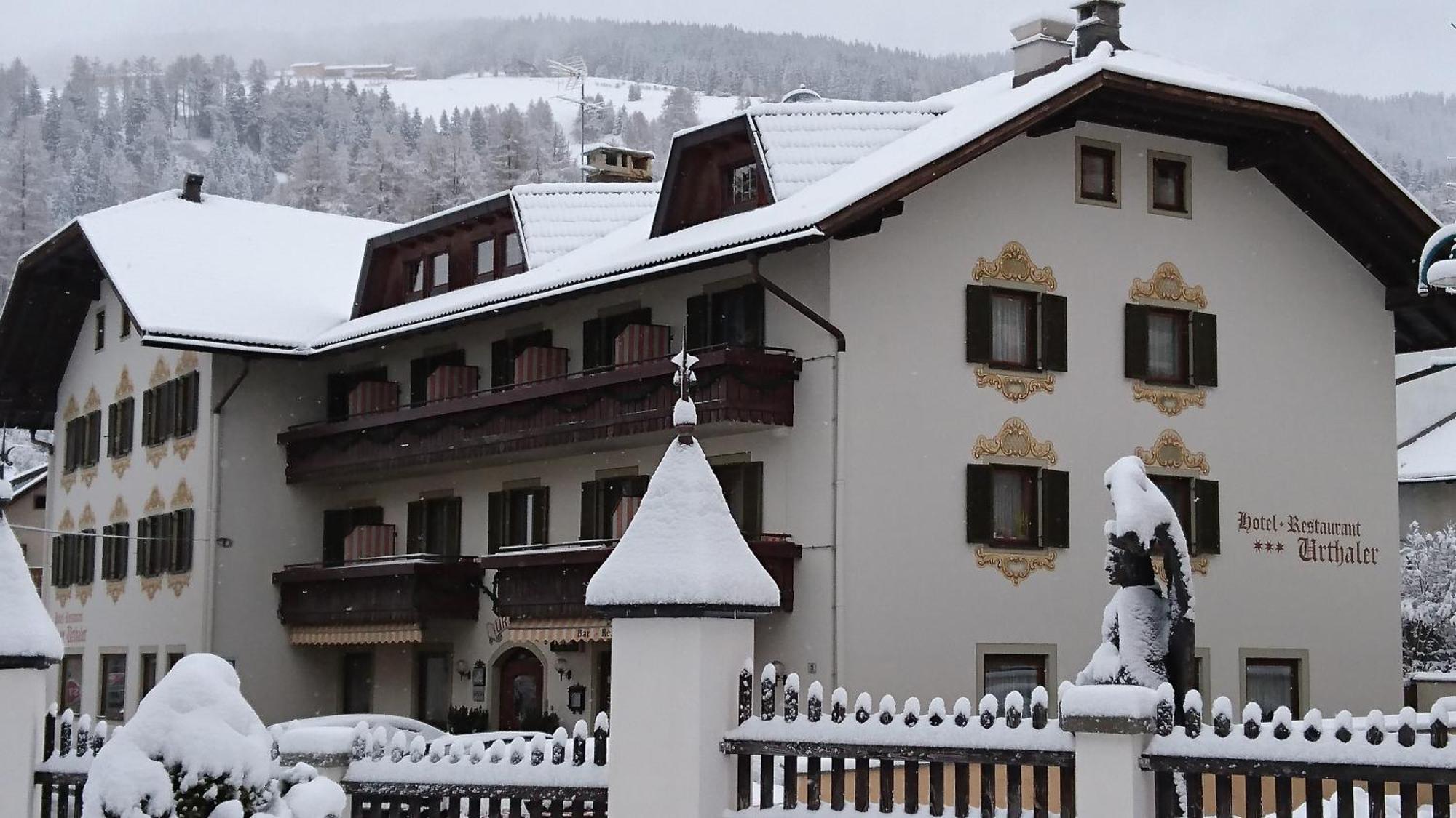 Hotel Urthaler Dobbiaco Kültér fotó